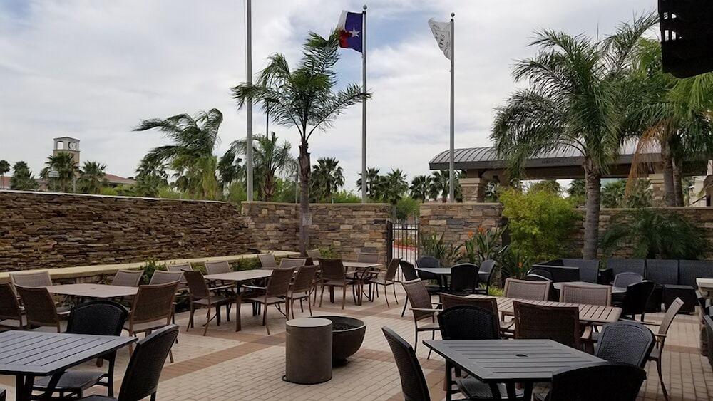 Embassy Suites By Hilton Mcallen Convention Center Exteriör bild